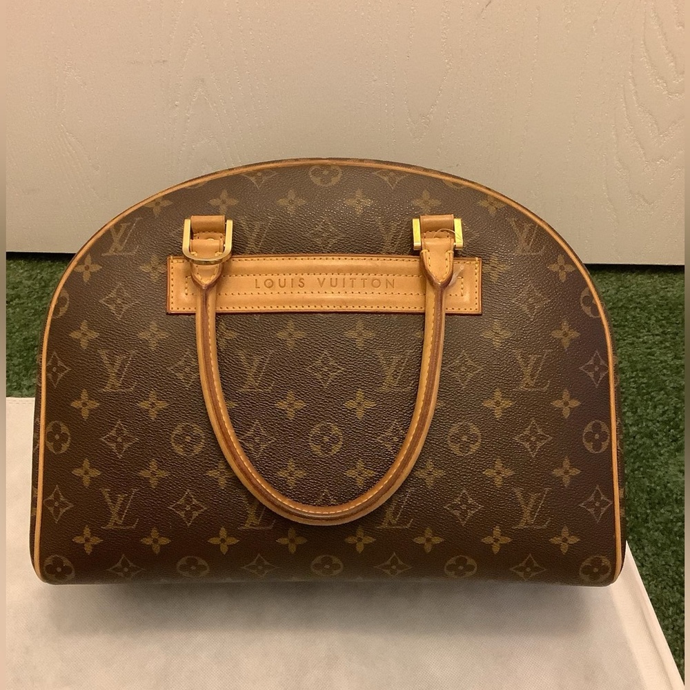 ✨SOLD❗️Authentic LV Nolita✨